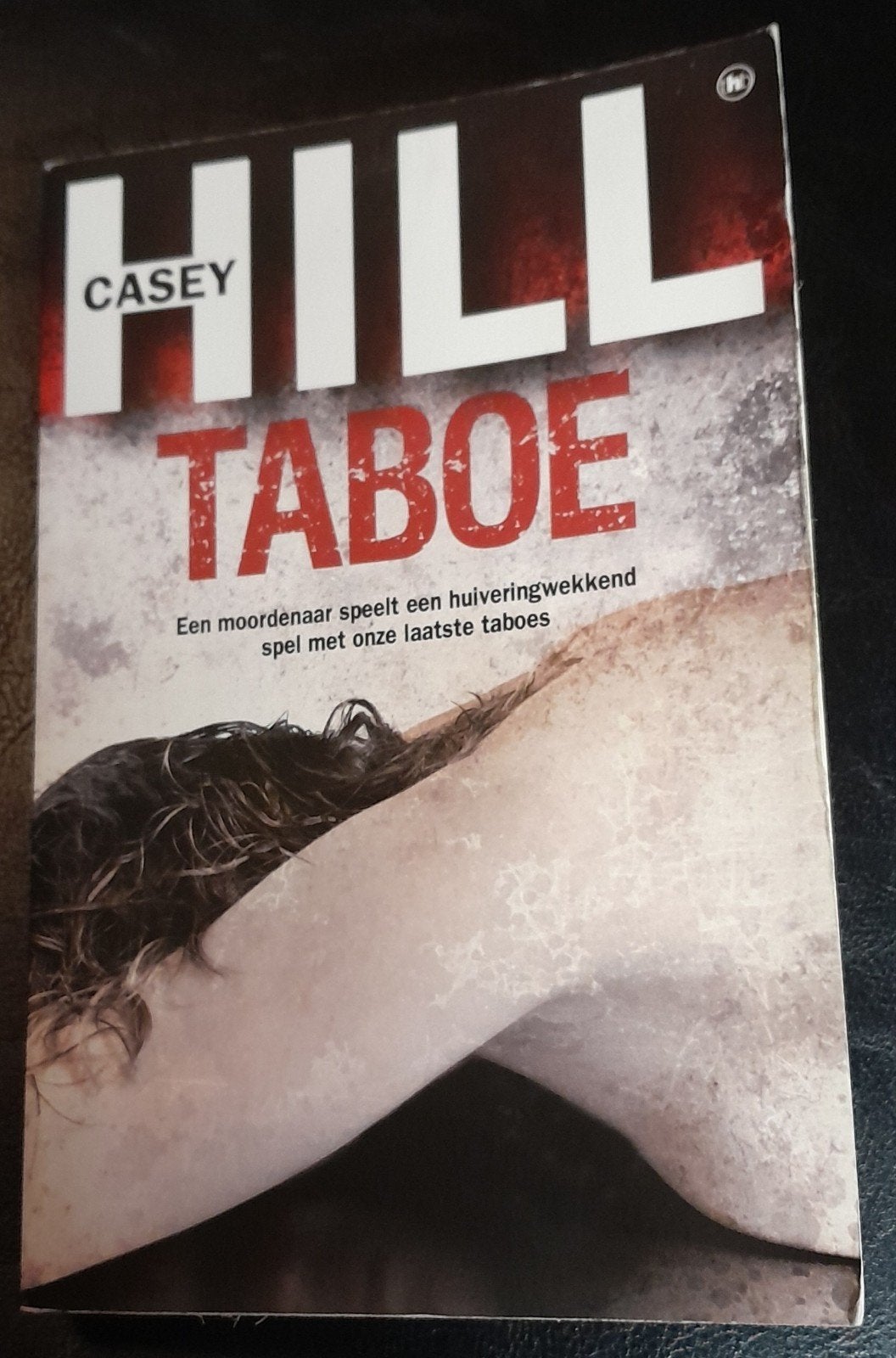 Casey Hill - Taboe (Thriller), Ophalen of Verzenden, Gelezen, Casey Hill, Europa overig