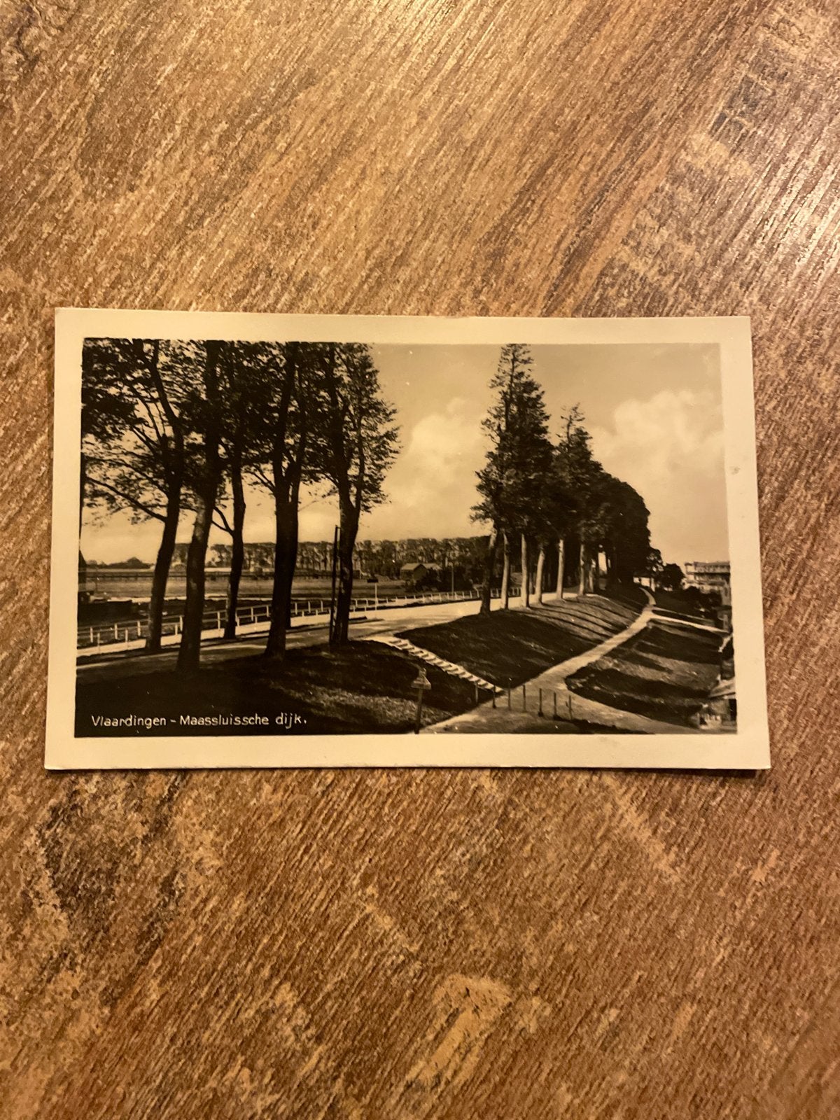 Vlaardingen - Maassluissche dijk - Oude Ansichtkaart, Ophalen of Verzenden, Gelopen, Zuid-Holland