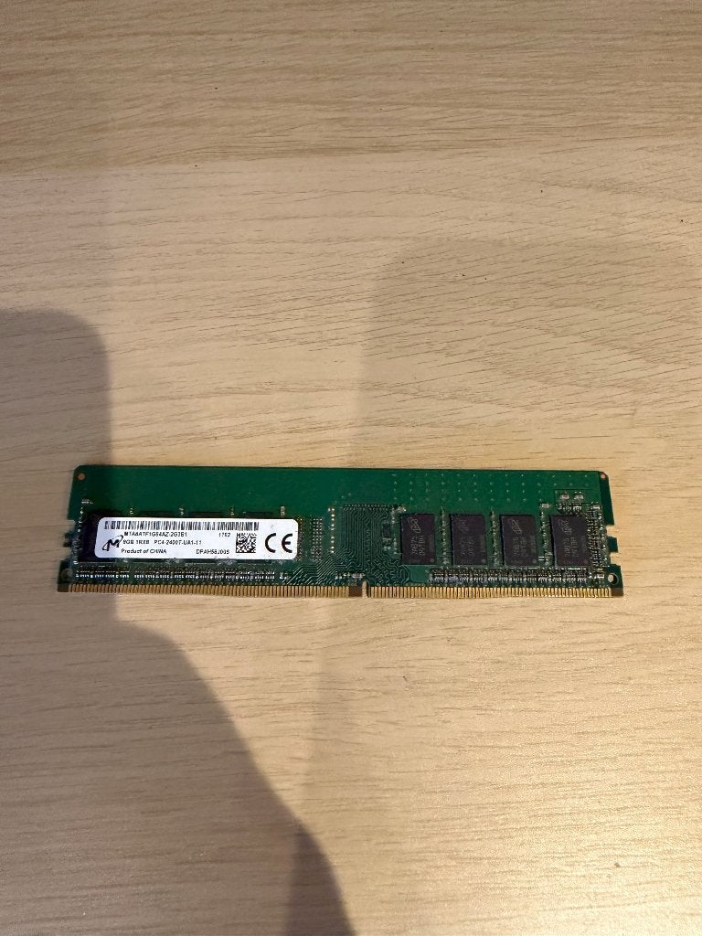 Micron 8GB DDR4 2400, Computers en Software, Ophalen of Verzenden, Zo goed als nieuw, DDR4, Desktop