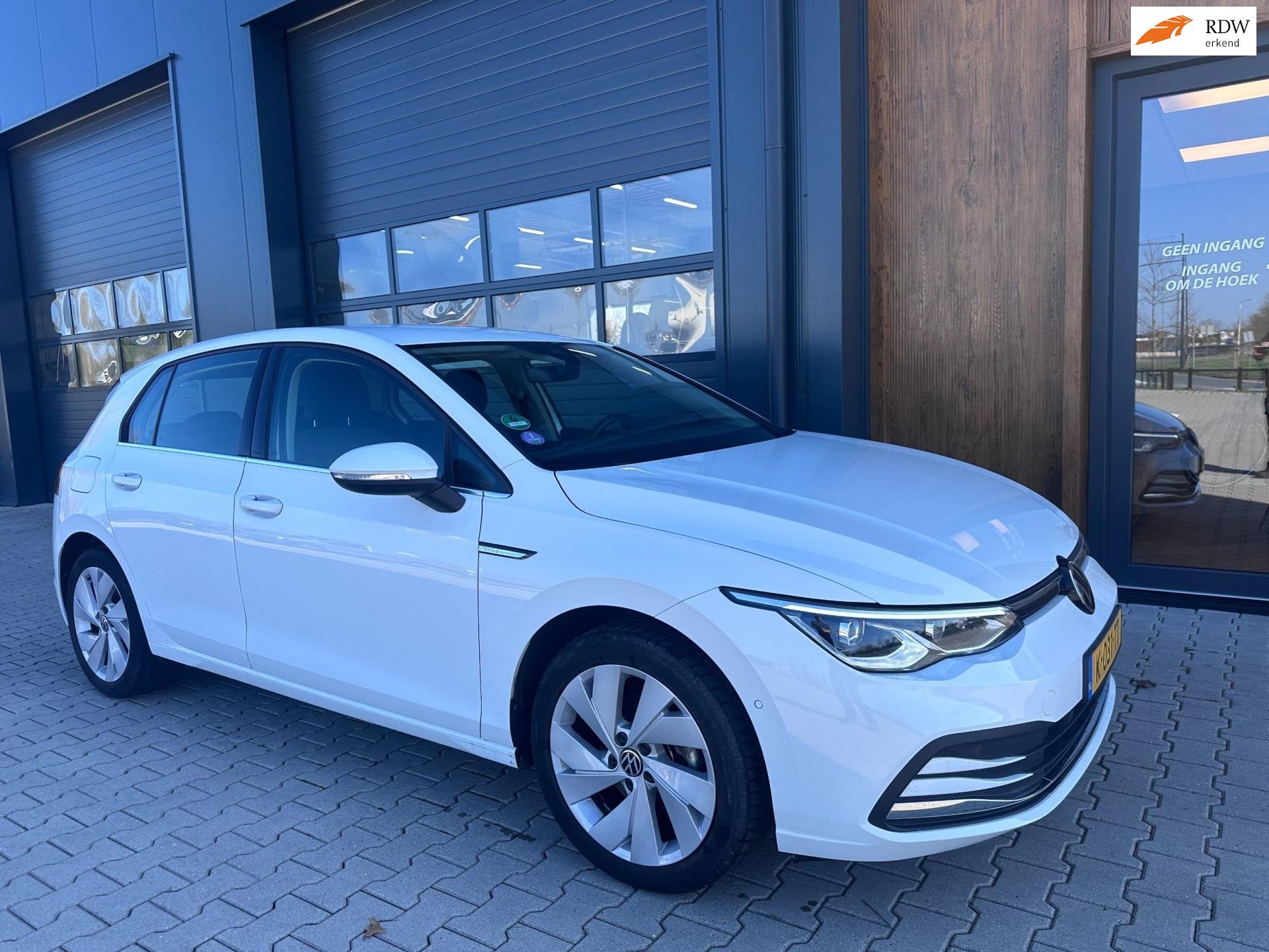 Volkswagen Golf 1.5 eTSI Style automaat l head up l camera, Stof, 4 cilinders, 150 pk, Origineel Nederlands