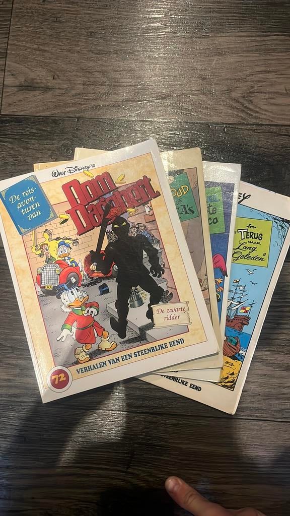 4 soorten oom dagobert strips, Meerdere comics, Ophalen of Verzenden, Zo goed als nieuw, Europa