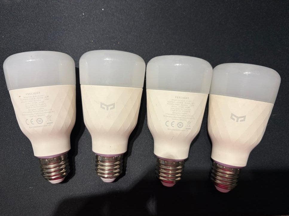 4x Yeelight Smart LED Lamp E27 Kleur (10W, 800lm), Ophalen, Led-lamp, Meerkleurig, 60 watt of meer