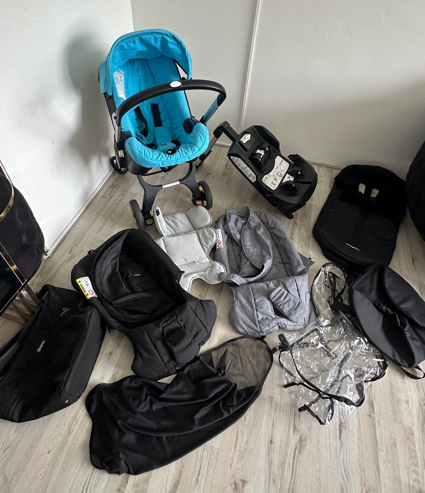 Complete Doona Kinderwagen + ISOFIX Base + Accessoires, Overige merken, Ophalen of Verzenden, Zo goed als nieuw, Combiwagen