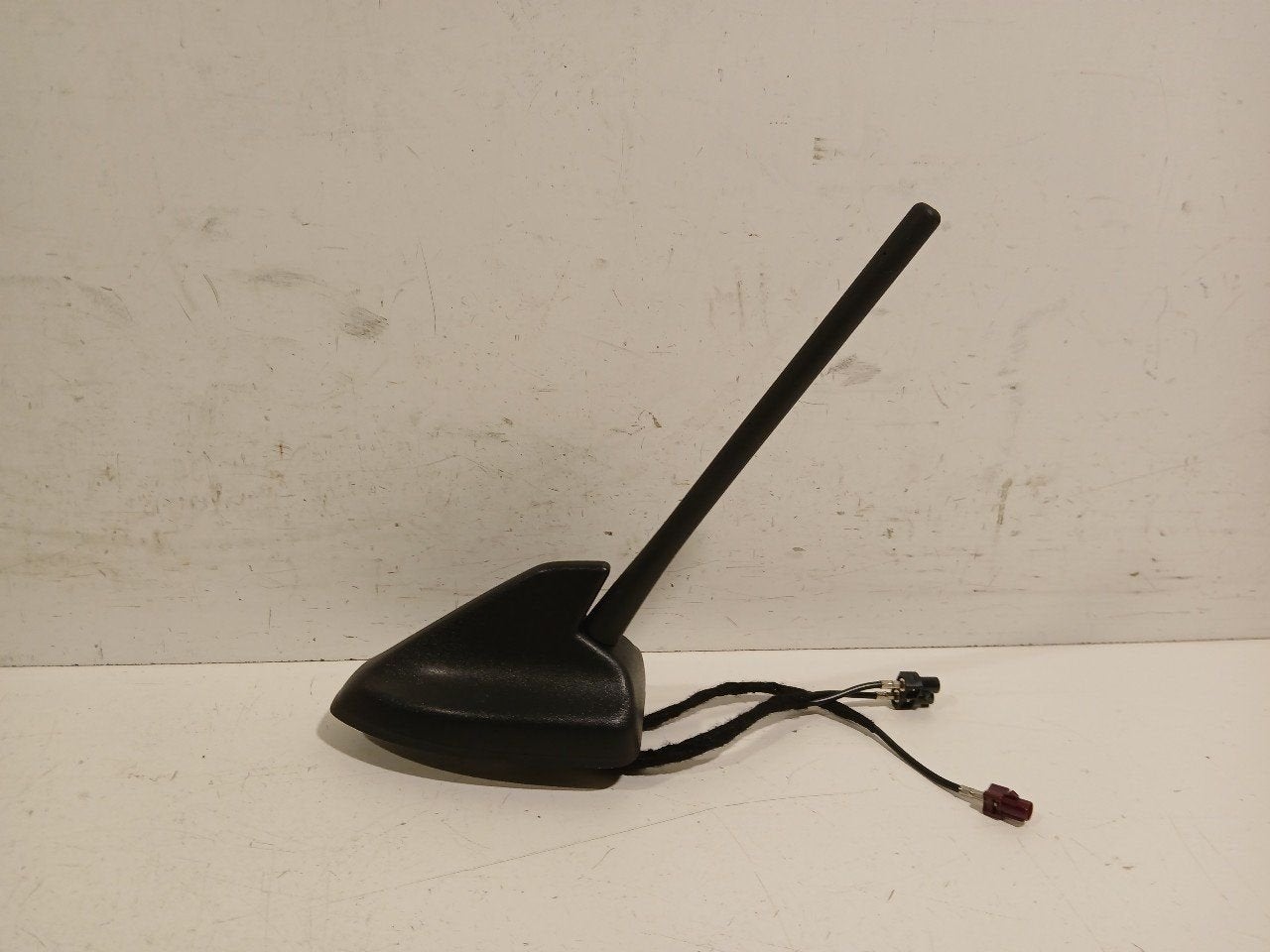 Antenne Ford Puma, Ophalen of Verzenden, Van der Ven Autorecycling B.V., Onderdelen@venauto.nl, Ettenseweg 76, 4706 PB Roosendaal, The Netherlands