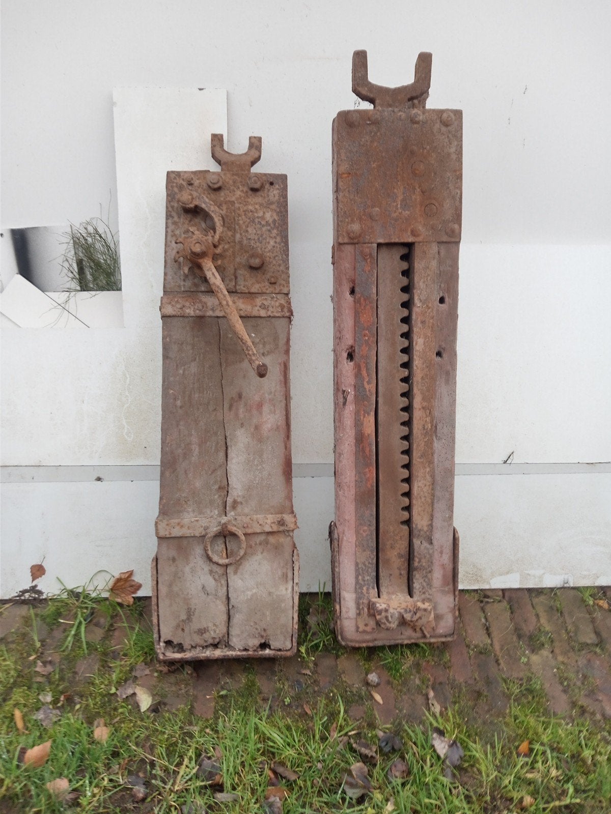 dommekrachten / vijzels, Ophalen