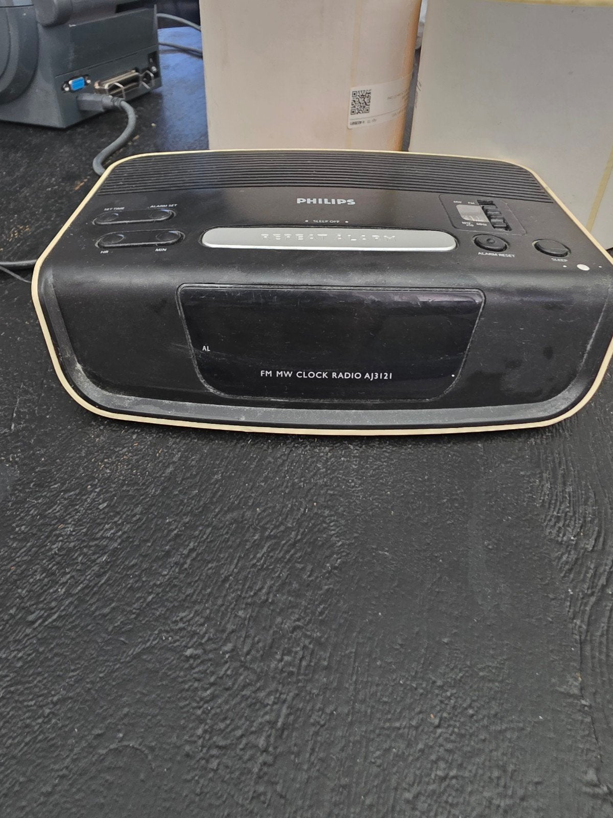 Philips FM MW Wekker Radio AJ3121 - Compact en Functioneel, Ophalen of Verzenden, Gebruikt, Radio