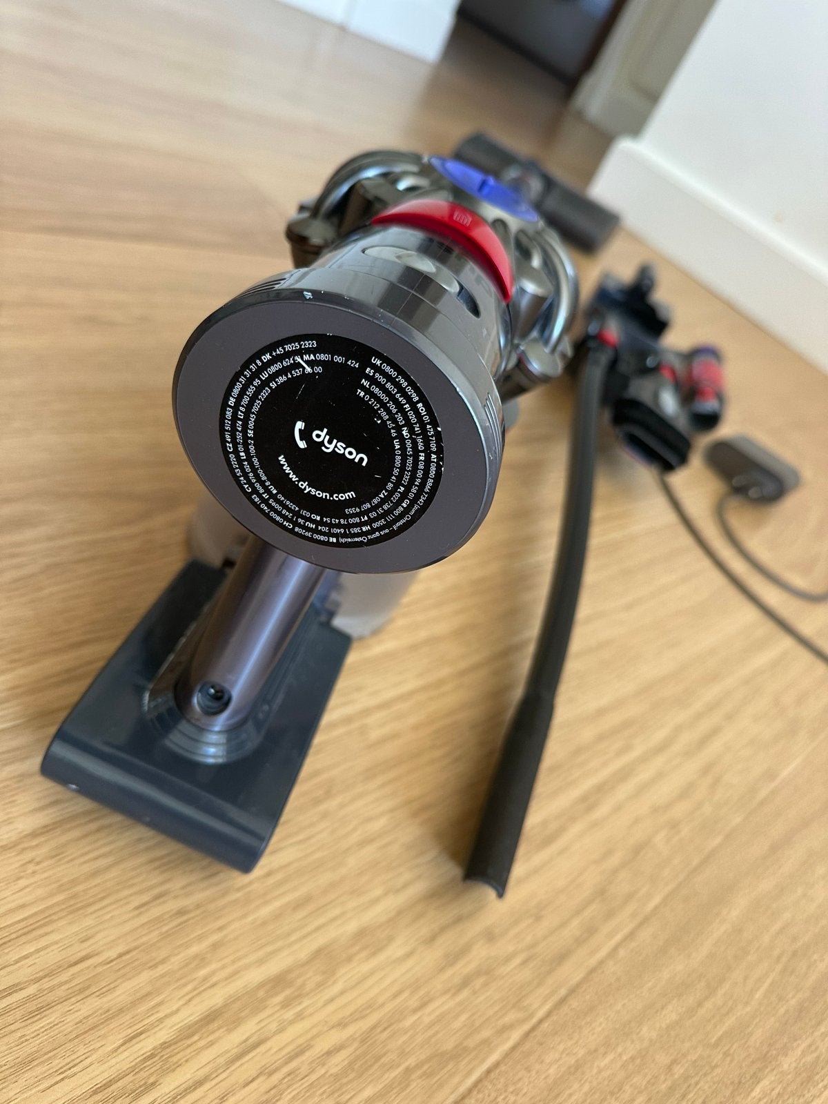 Dyson Steelstofzuiger v7fluffy, Ophalen, Gebruikt, Draadloos, Dyson