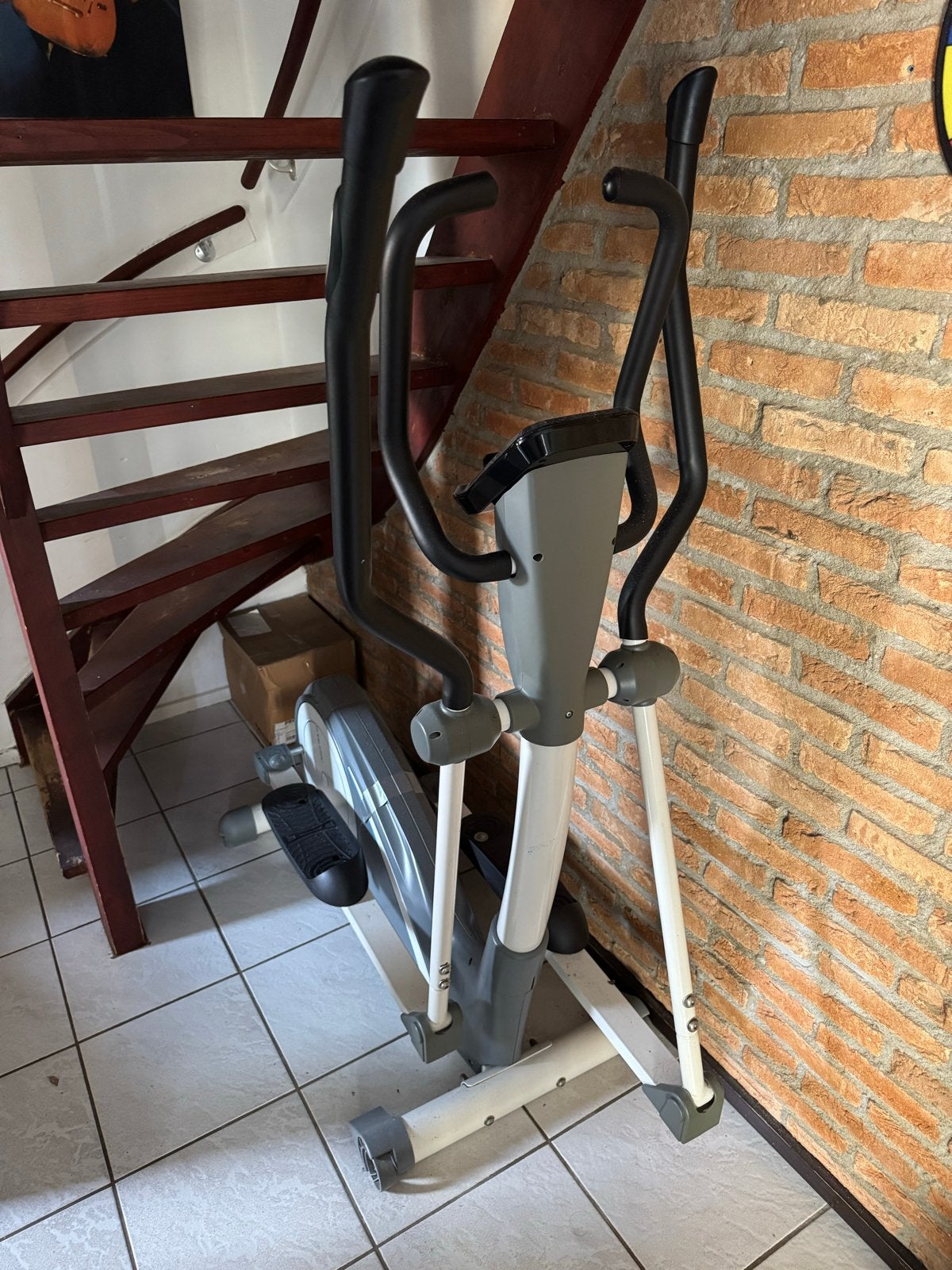Flow Fitness Crosstrainer CT2.5 - Werkt met voeding, Sport en Fitness, Ophalen, Gebruikt, Armen, Crosstrainer
