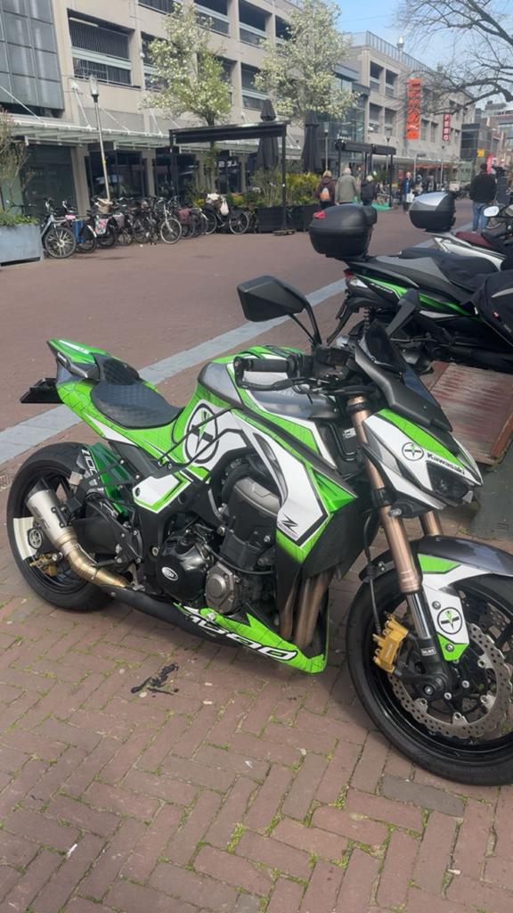 Kawasaki Z1000 Uniek SC Project Puig Barracuda, 4 cilinders, Motorrijbewijs A, Particulier, Meer dan 35 kW