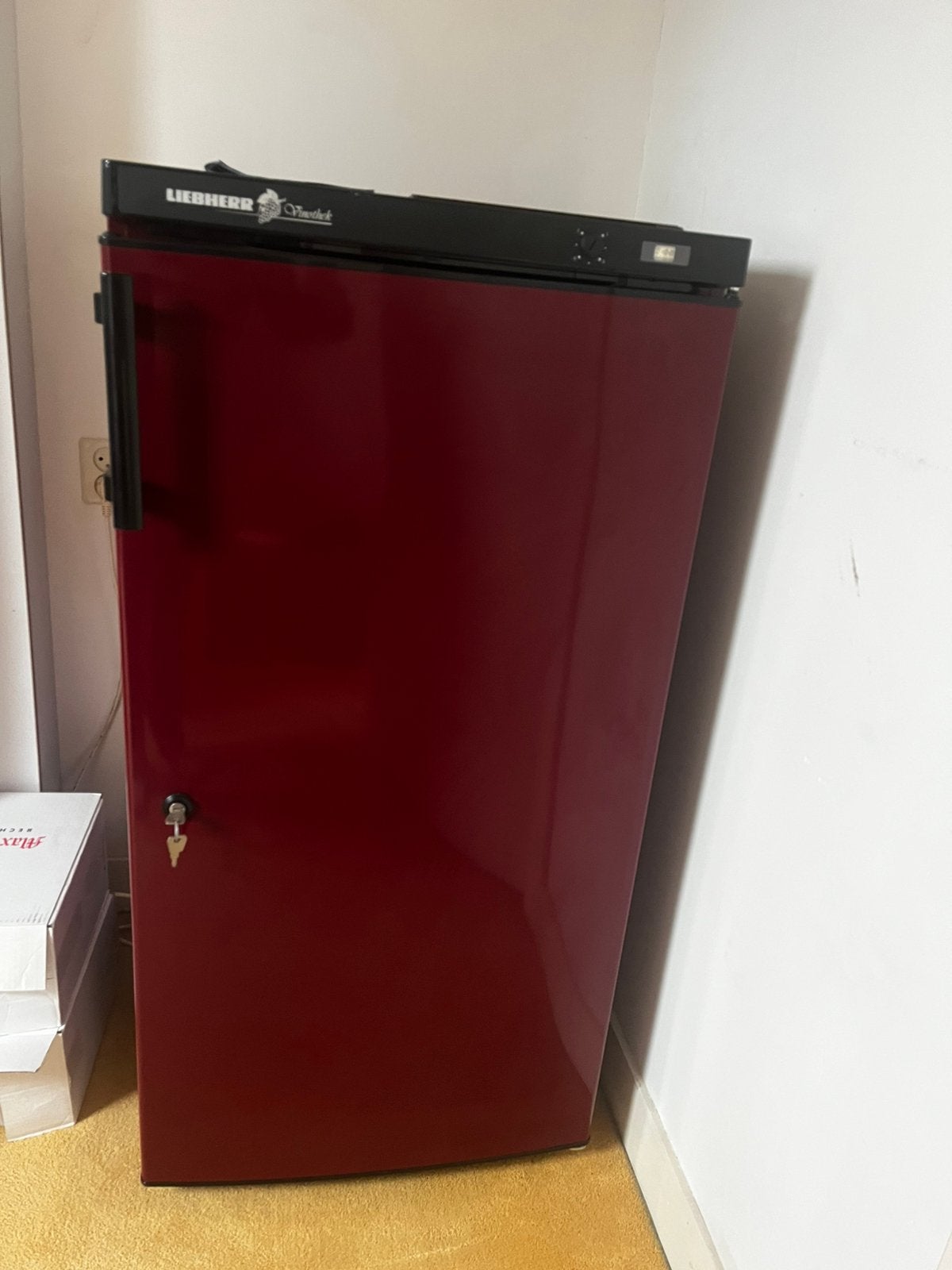Liebherr wijnbewaarkast gratis ophalen, Ophalen, 120 tot 140 cm, 200 liter of meer, 45 tot 60 cm