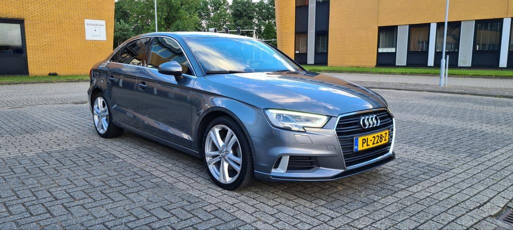 Audi A3 Limousine 1.0 TFSI Sport Lease Edition | NL Auto |, Voorwielaandrijving, 1160 kg, Stof, Euro 6