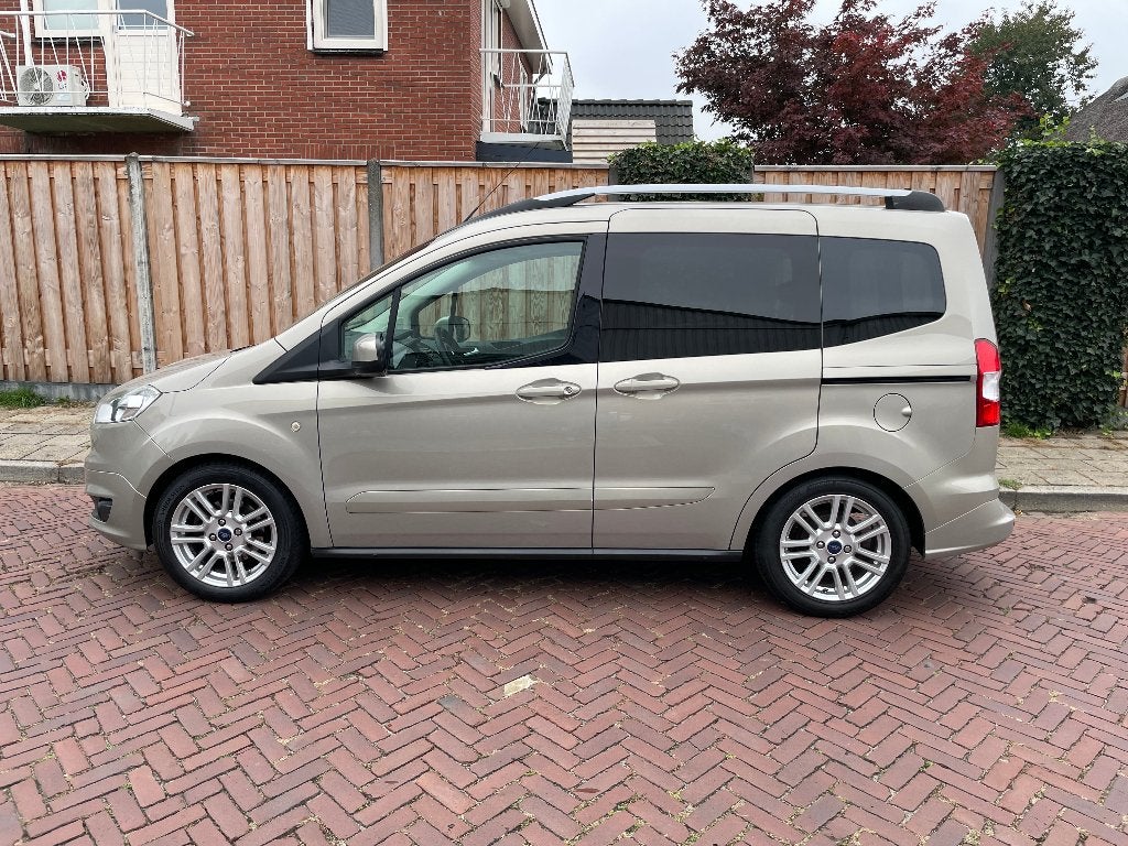 Ford Tourneo Courier 1.0 Ecoboost 100pk S&S 2015 Grijs, Auto's, Ford, Voorwielaandrijving, 910 kg, Bruin, 100 pk