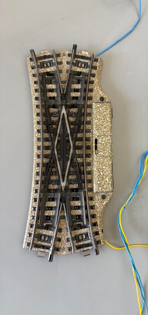 Märklin H0 M-rails kruiswissel 5207, Hobby en Vrije tijd, Modeltreinen | H0, Wisselstroom, Rails, Ophalen of Verzenden, Zo goed als nieuw