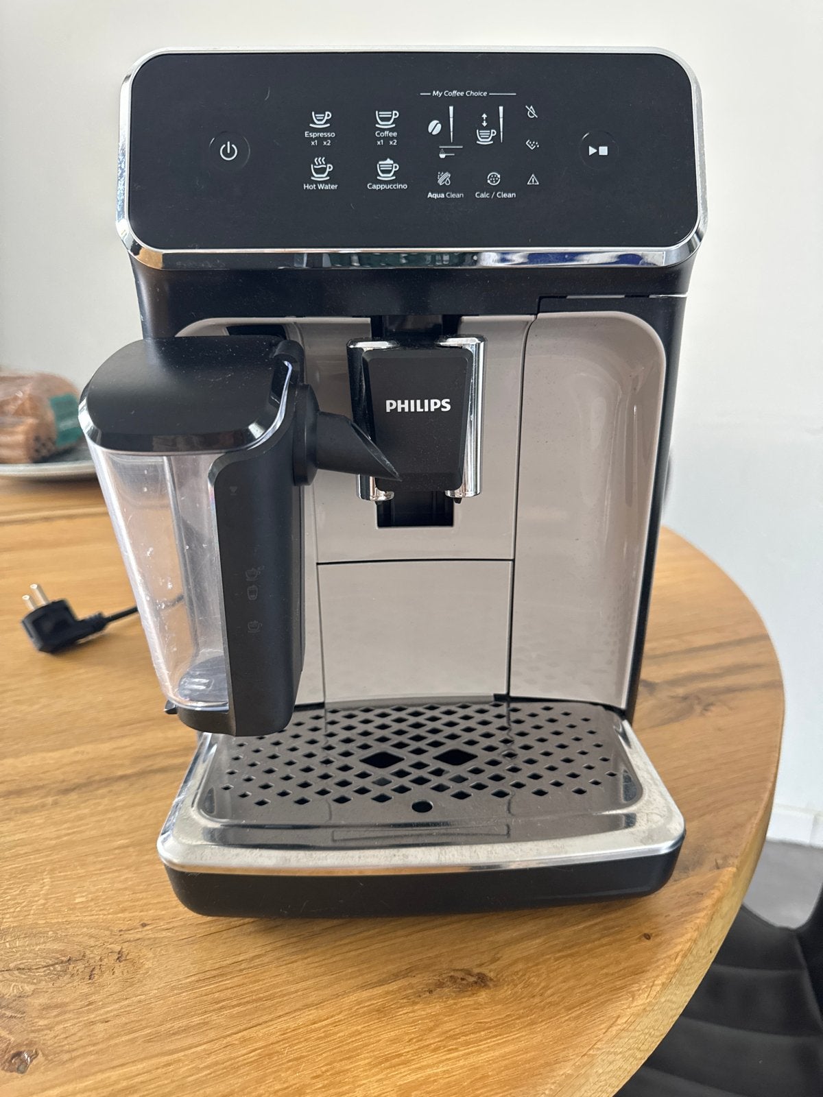Philips Volautomatische Espressomachine - Zo goed als nieuw, Witgoed en Apparatuur, Koffiezetapparaten, Afneembaar waterreservoir