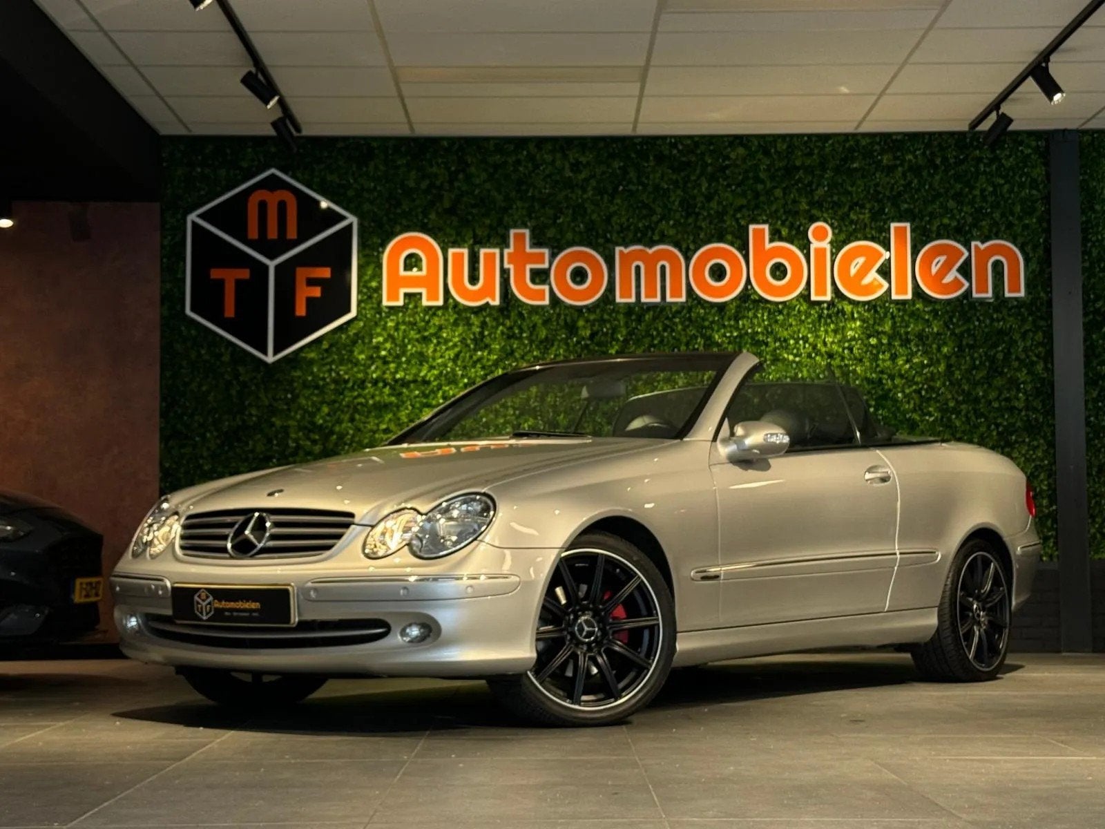 Mercedes-Benz CLK-klasse Cabrio 320 Elegance 218 PK V6 |LEDE, Auto's, Automaat, Gebruikt, Zwart, 4 stoelen