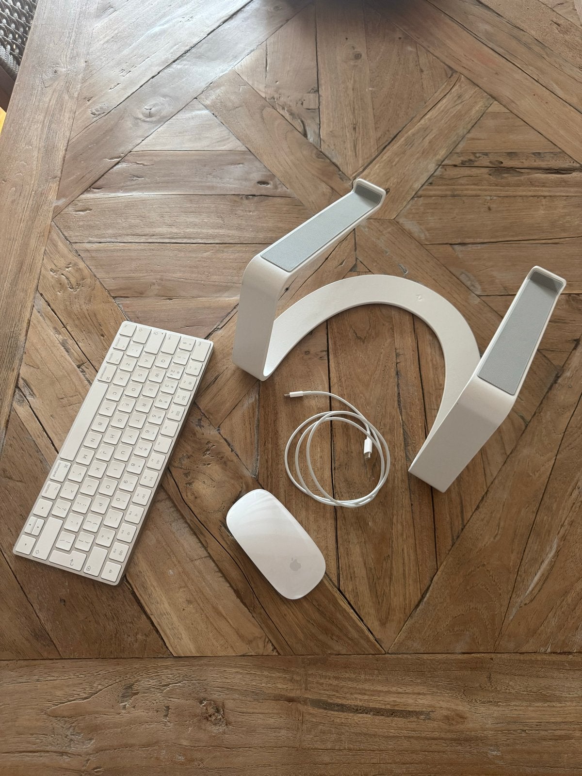 Apple Magic Keyboard, Magic Mouse en laptopstandaard, Computers en Software, Muizen, Ophalen, Muis, Ergonomisch, Zo goed als nieuw