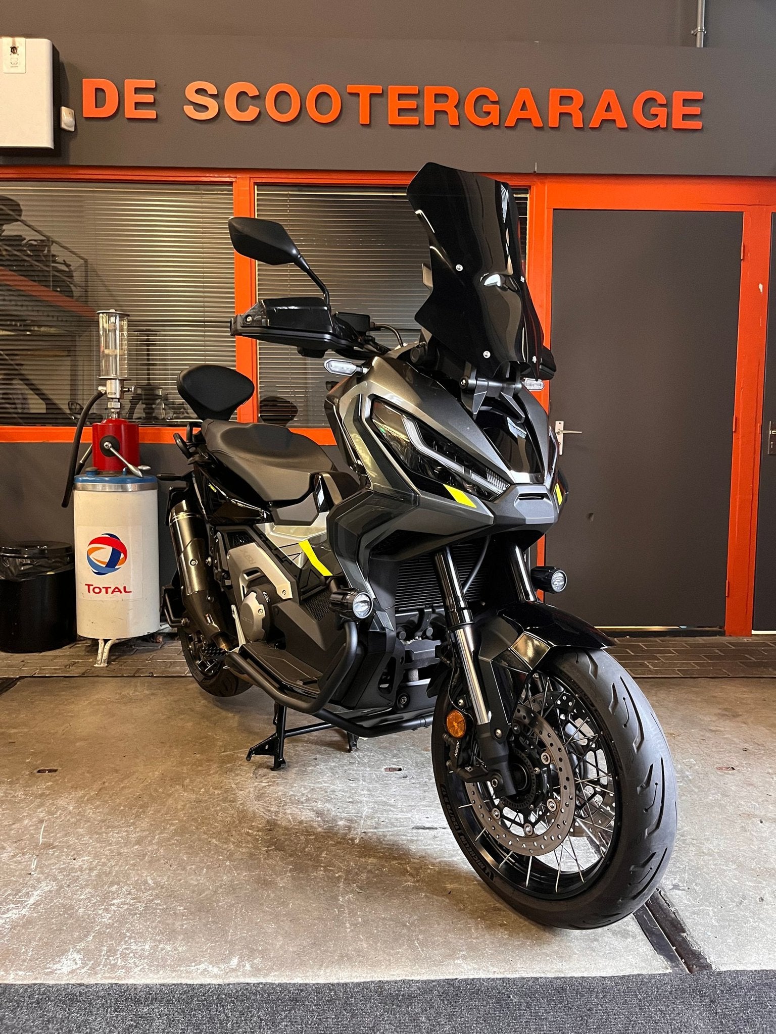 Honda  Honda XADV 750 Full special edition 2024 Akra, Motoren, -, -, -