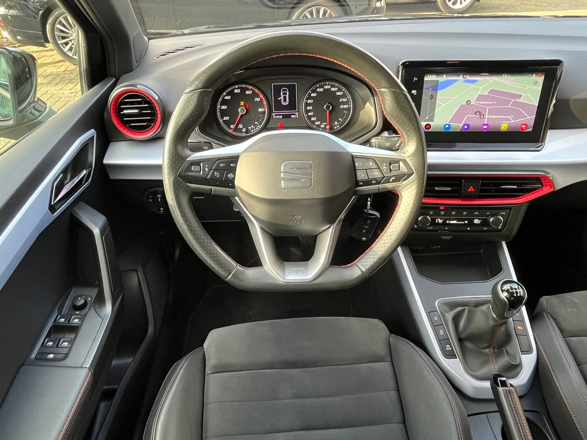 Seat Arona 1.0 110PK FR-Line Navi,Clima,Cruise,Carplay,Isofi, Auto's, Voorwielaandrijving, Gebruikt, 610 kg, Bedrijf