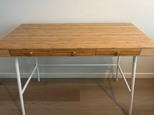 IKEA Lillåsen bureau 102x49cm bamboe met lades, Huis en Inrichting, Bureaus, Ophalen, Demontabel, Hout, Zo goed als nieuw