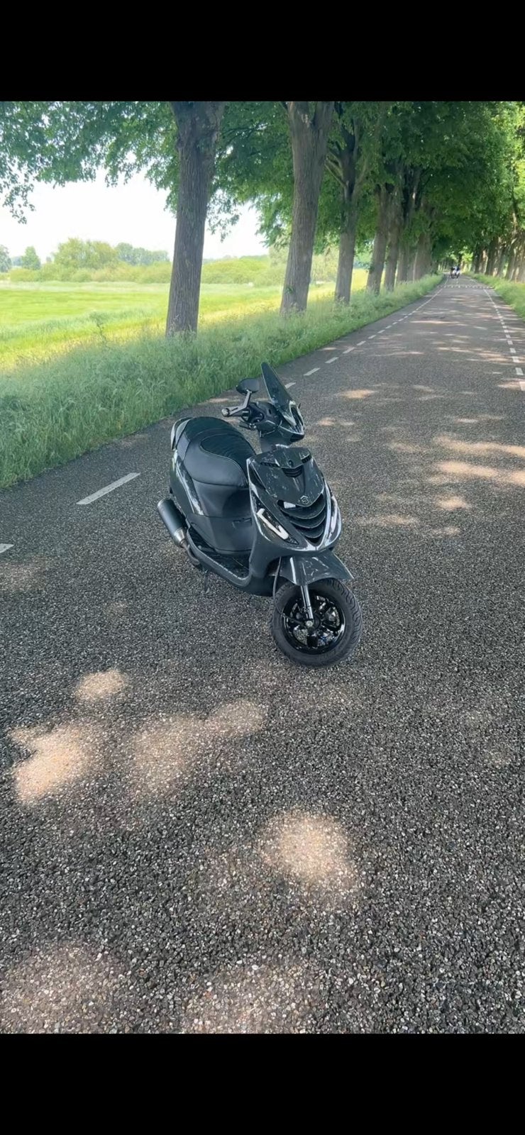 Piaggo zip 50cc teruil/tekoop, Fietsen en Brommers, Ophalen, Maximaal 45 km/u, Zip, Zo goed als nieuw