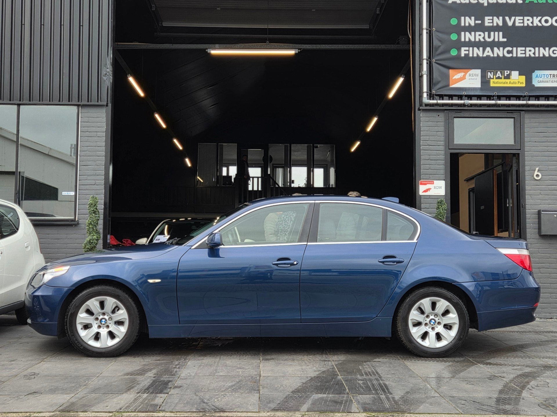 BMW 5-serie 530i Executive|Automaat|Leer|PDC|Cruise|Airco, Auto's, Automaat, Achterwielaandrijving, Gebruikt, Zwart