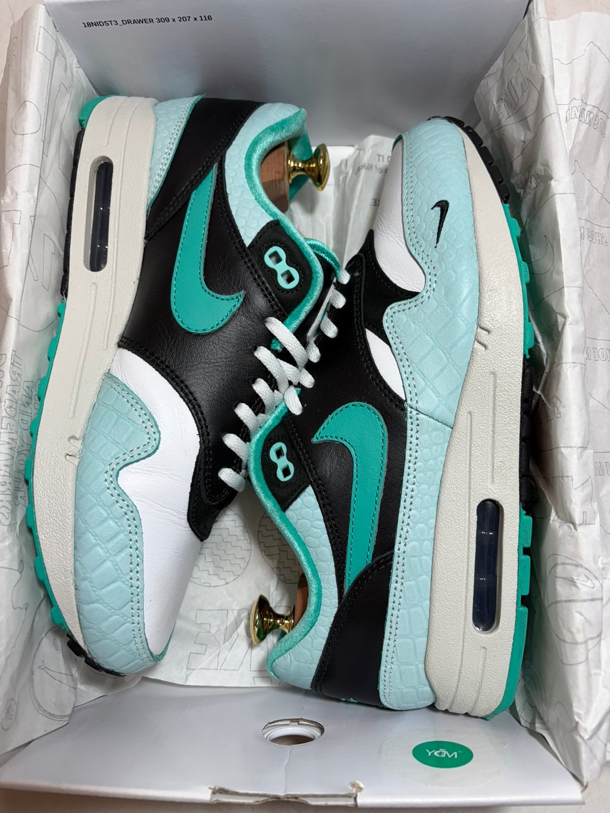 Nike Air Max 1 NBY ID Croc, Kleding | Heren, Schoenen, Overige kleuren, Ophalen of Verzenden, Sneakers of Gympen, Zo goed als nieuw