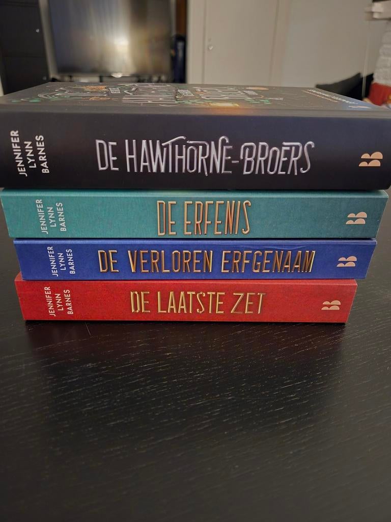 De Hawthorne Broers serie - Jennifer Lynn Barnes (4 boeken), Boeken, Ophalen of Verzenden, Zo goed als nieuw, Jennifer Lynn Barnes