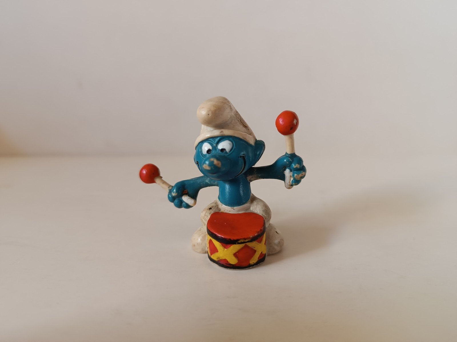 Schleich Smurfen Collectie: Smurf met trommel, Verzamelen, Smurfen, Ophalen of Verzenden, Gebruikt, Overige Smurfen, Poppetje, Figuurtje of Knuffel