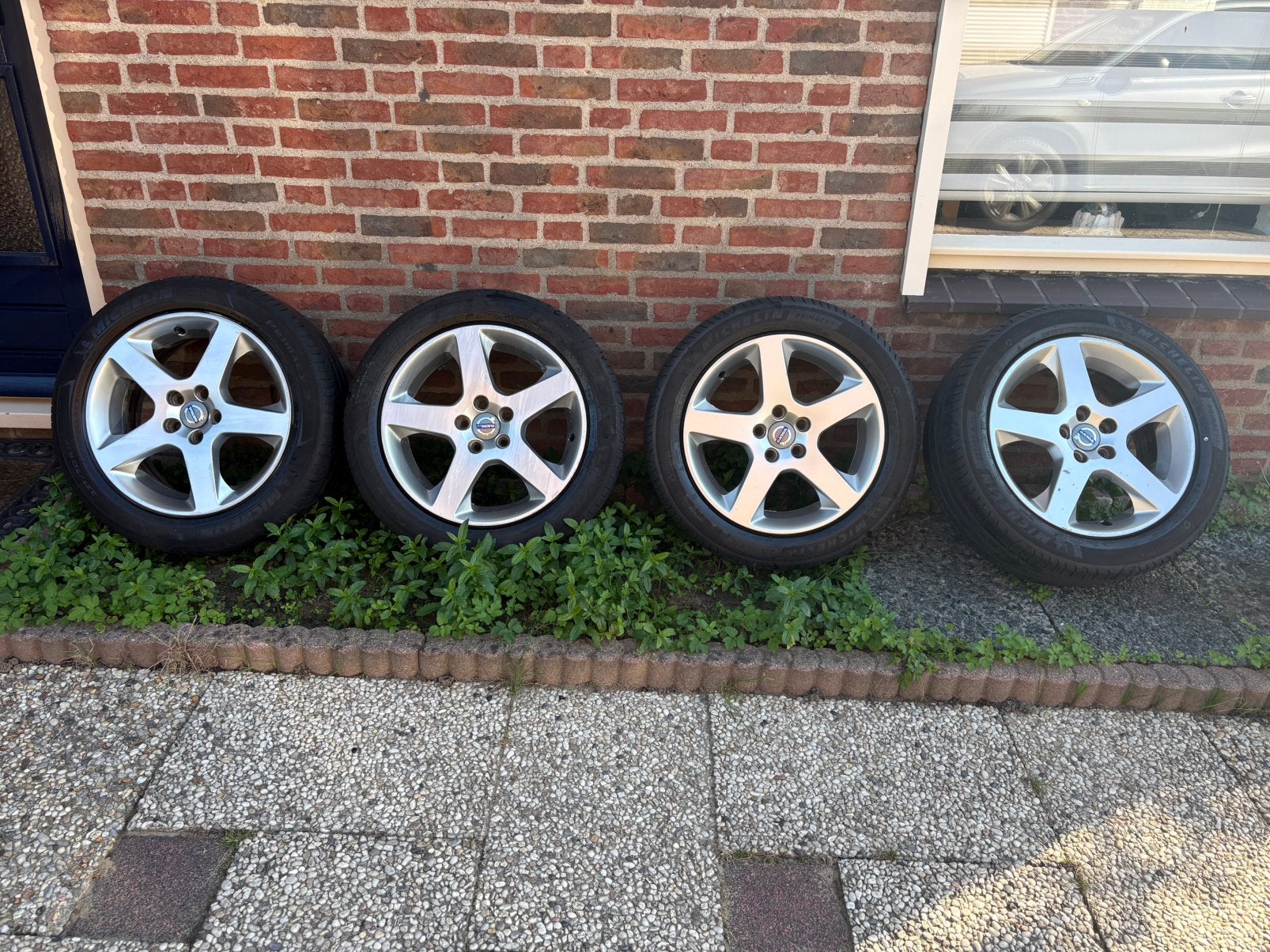 Volvo velgen17” met zomerbanden, Ophalen of Verzenden, Voor, Ford, Bumper