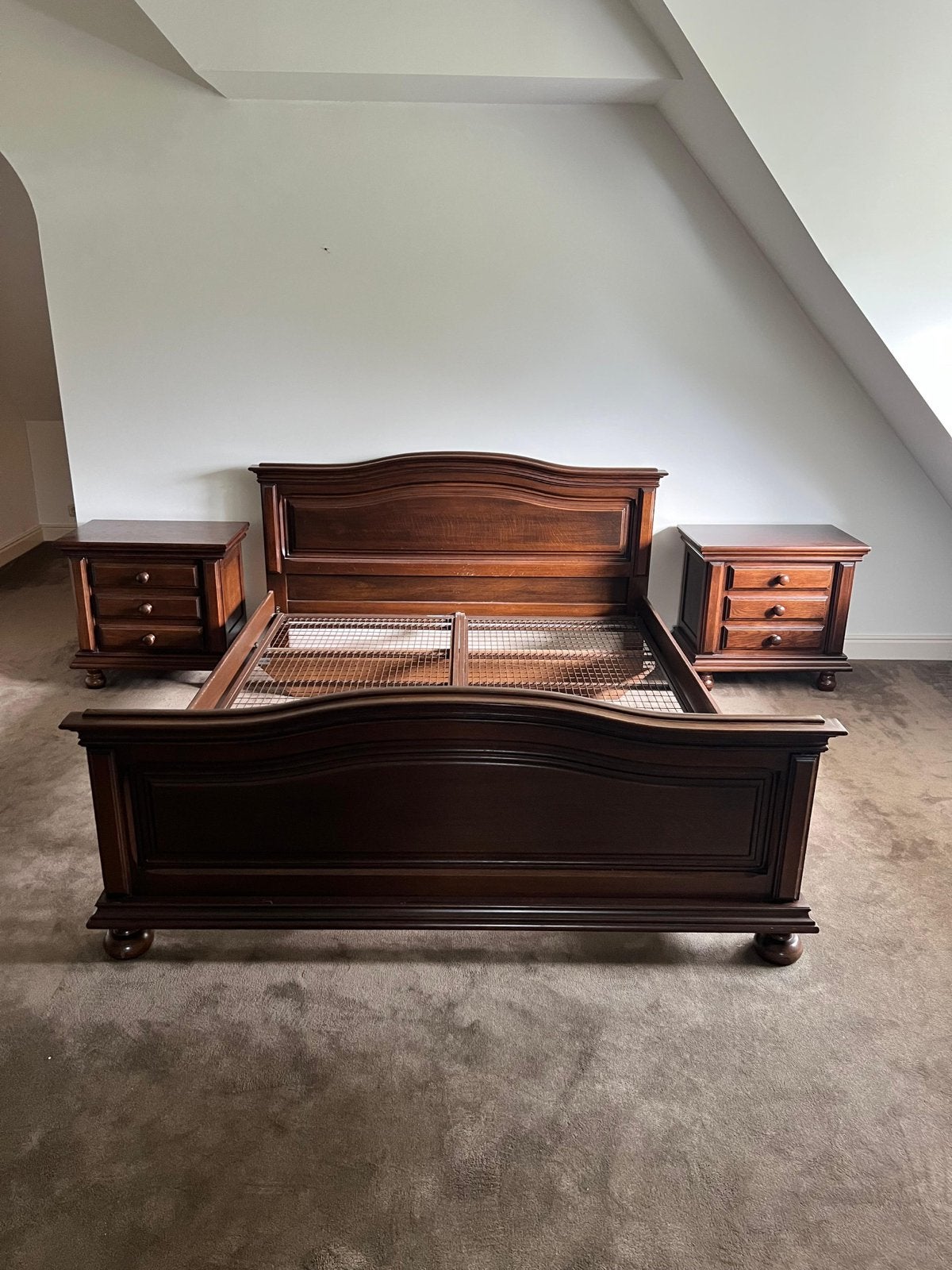Tweepersoonsbed 200x160 met 2 nachtkastjes, Ophalen, Gebruikt, Bruin, Tweepersoons