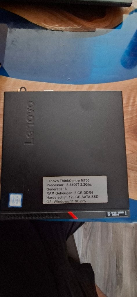 m700 Lenovo generatie: 6, Computers en Software, Desktop Pc's, 8 GB, Minder dan 2 Ghz, Ophalen of Verzenden, Zo goed als nieuw