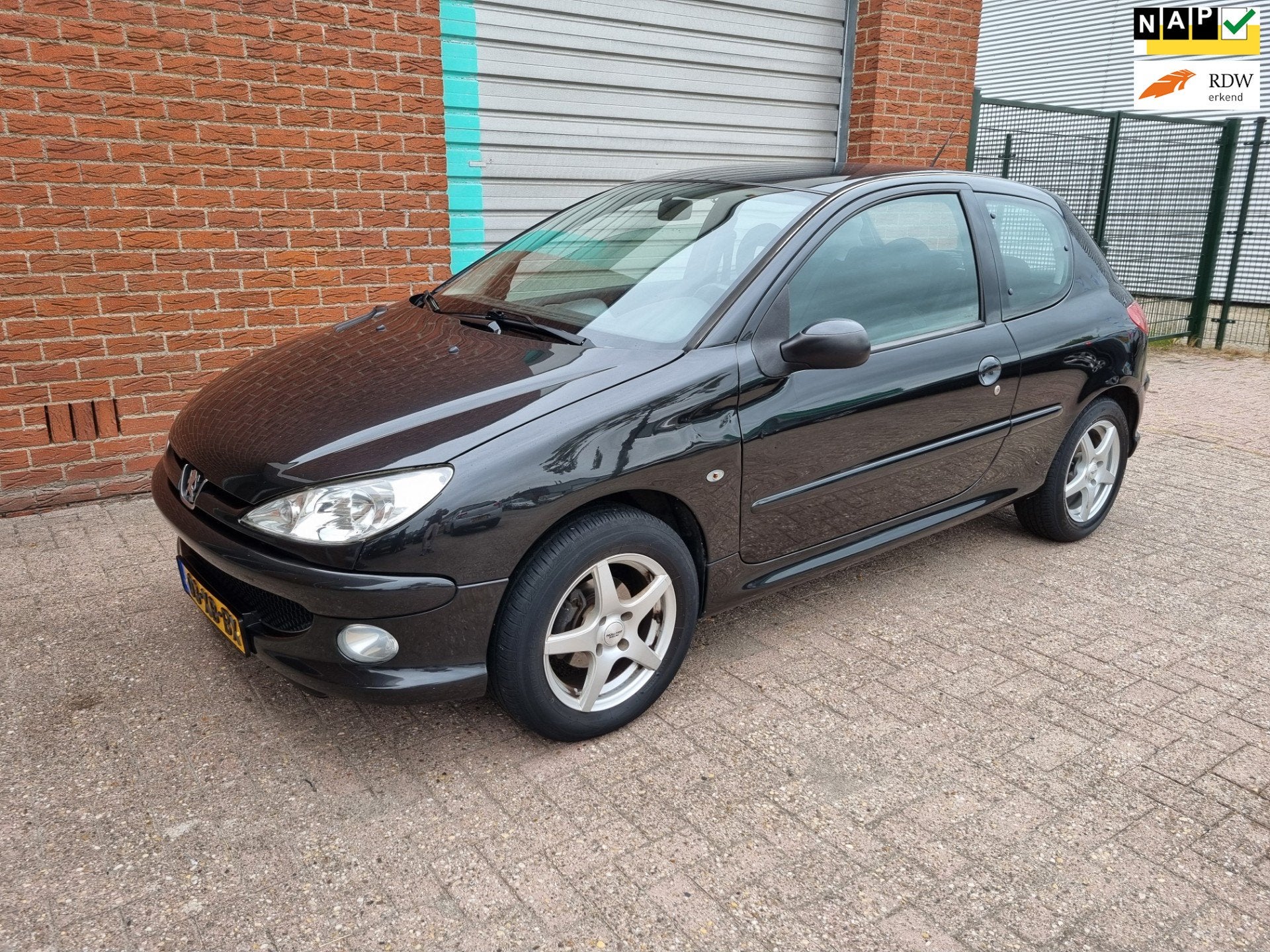Peugeot 206 1.4 Air-line 3-Drs Airco! Bj:2007 NAP!, Auto's, Voorwielaandrijving, 31 €/maand, 4 cilinders, Zwart