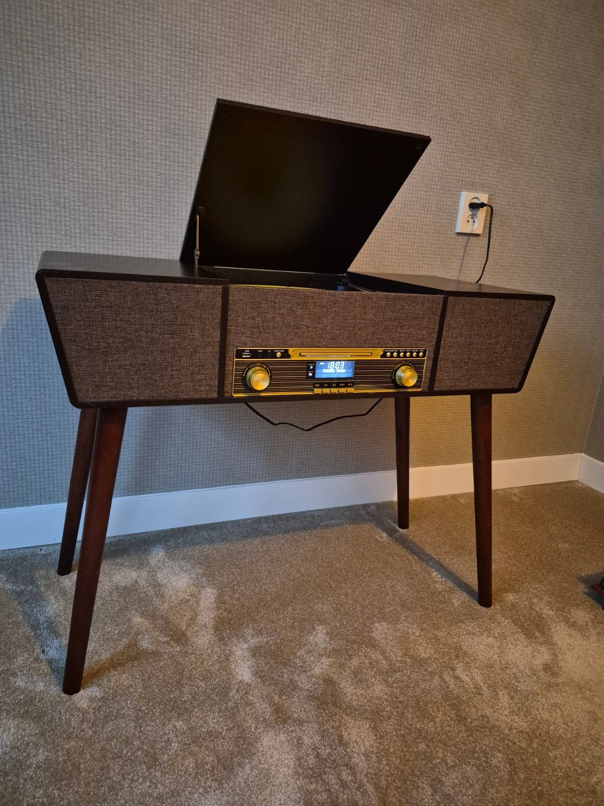 Donkerbruine platenspeler, Audio, Tv en Foto, Platenspelers, Ophalen of Verzenden, Zo goed als nieuw, Platenspeler, Overige merken