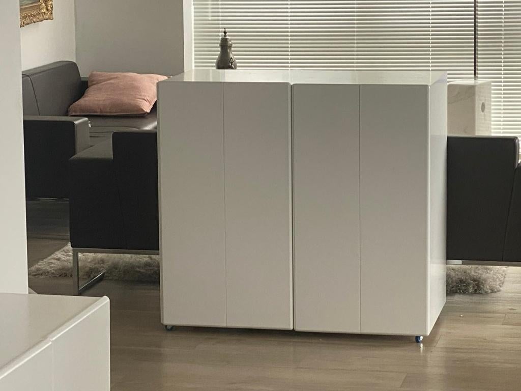 Banzbord, TV kast, commode, garderobekast,  wandkast, Ophalen, Met deur(en), Zo goed als nieuw, Minder dan 150 cm