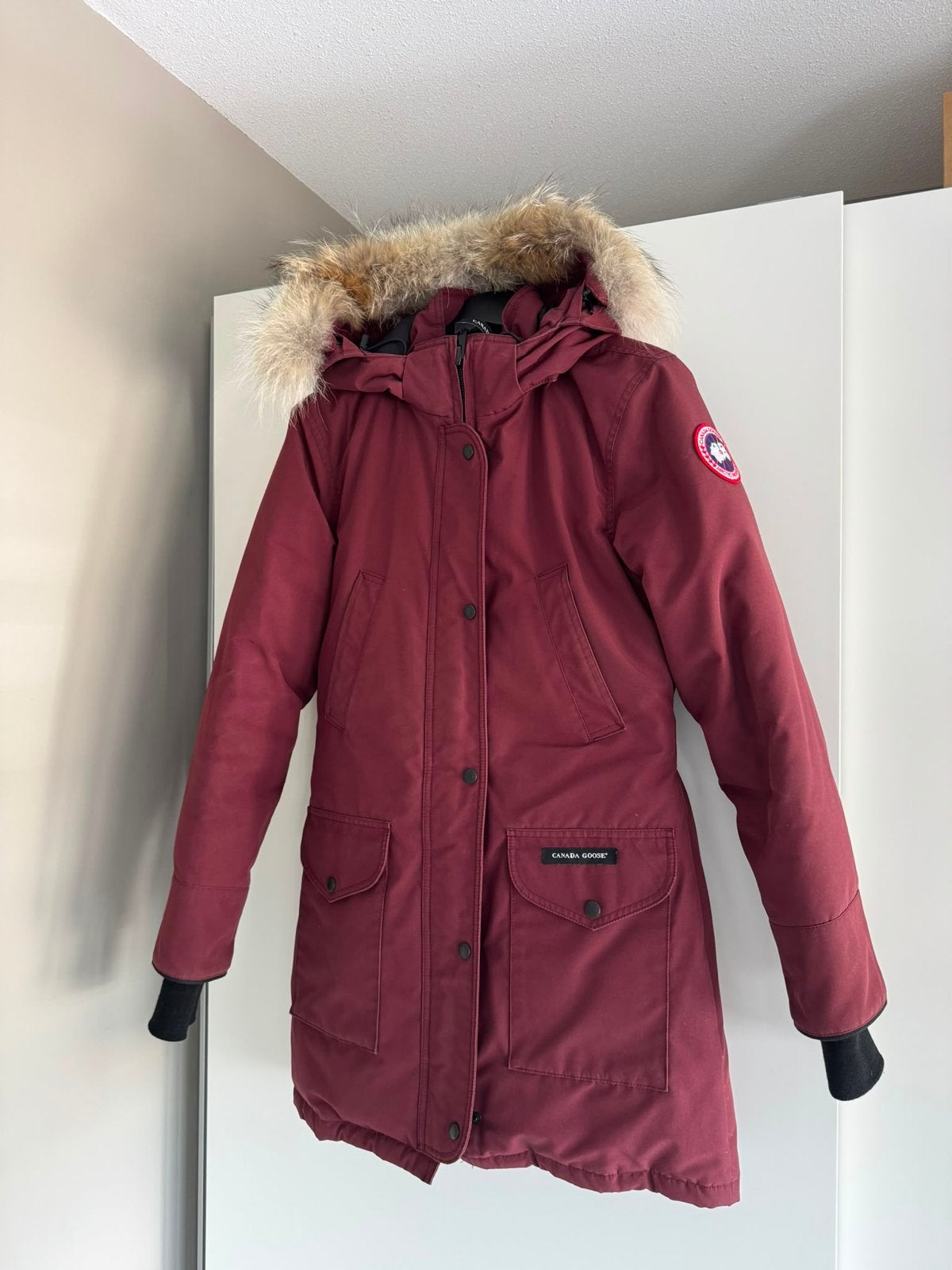 Canada Goose jas in kleur Elderberry-Baie de Sureau, Ophalen, Gedragen, Maat 36 (S), Rood