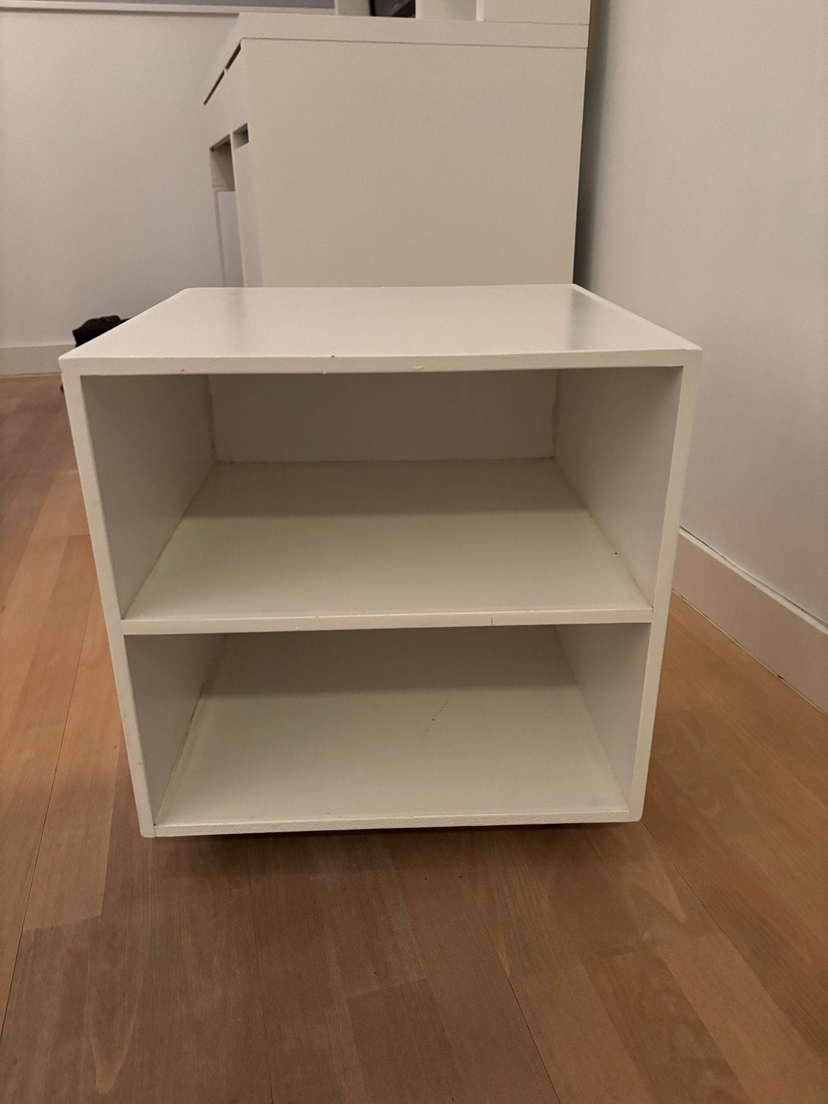 Wit verrijdbaar opbergkastje met twee planken 40x42cm, Ophalen, Gebruikt