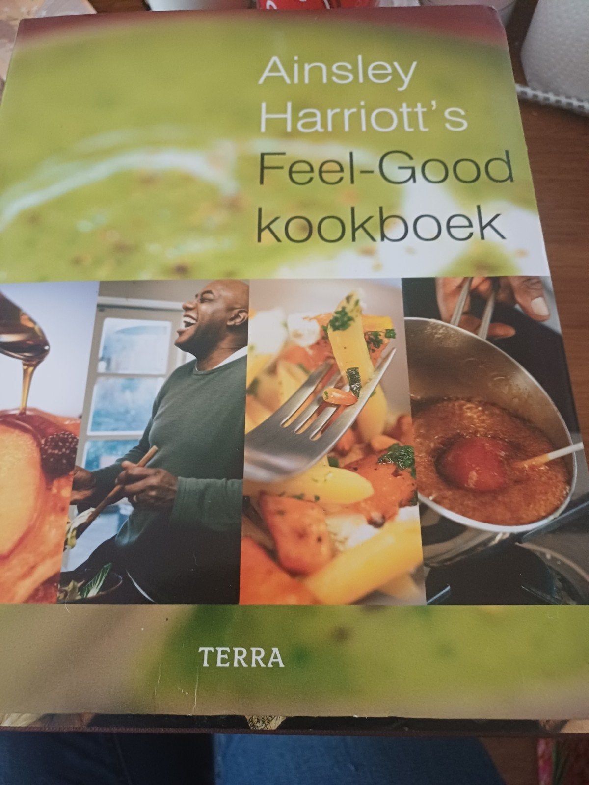 Ainsley Harriott's Feel-Good Kookboek - Heerlijke Recepten, Boeken, Ophalen of Verzenden, Zo goed als nieuw
