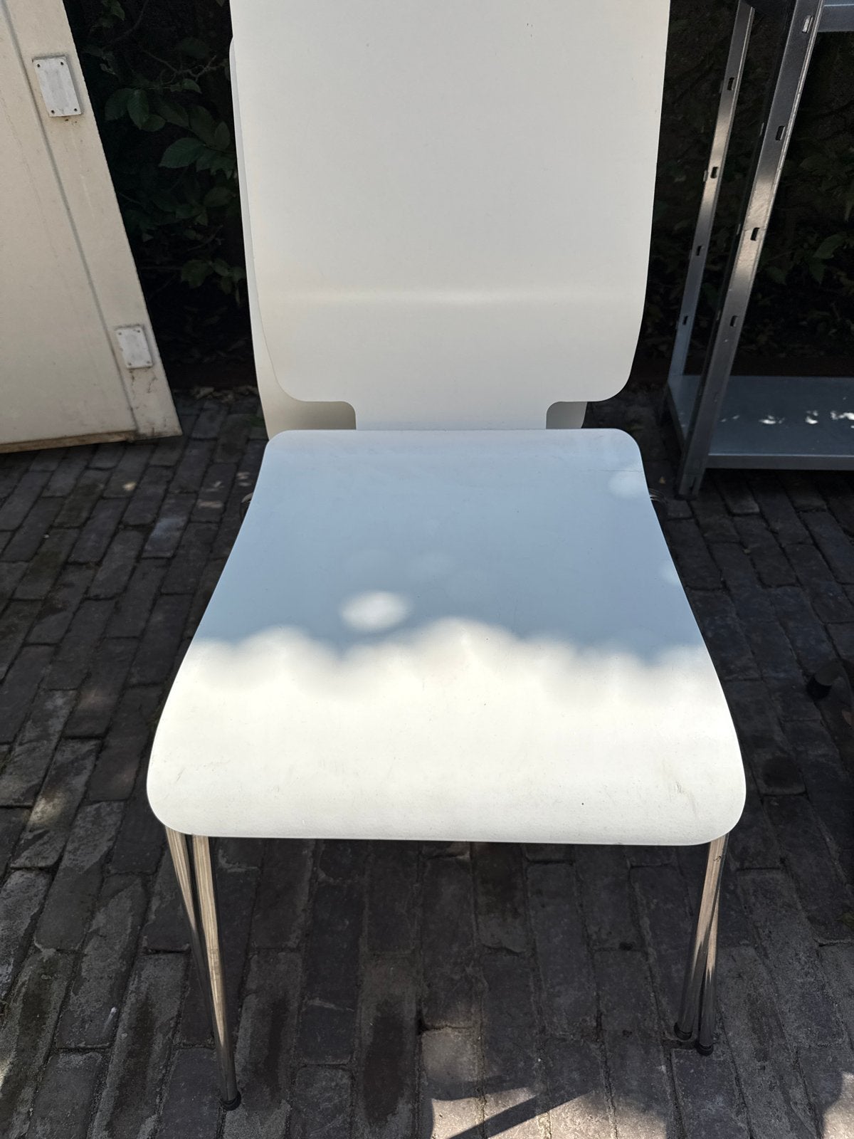 2 Witte ikea stoelen met metalen poten, Ophalen, Gebruikt, Twee, Wit