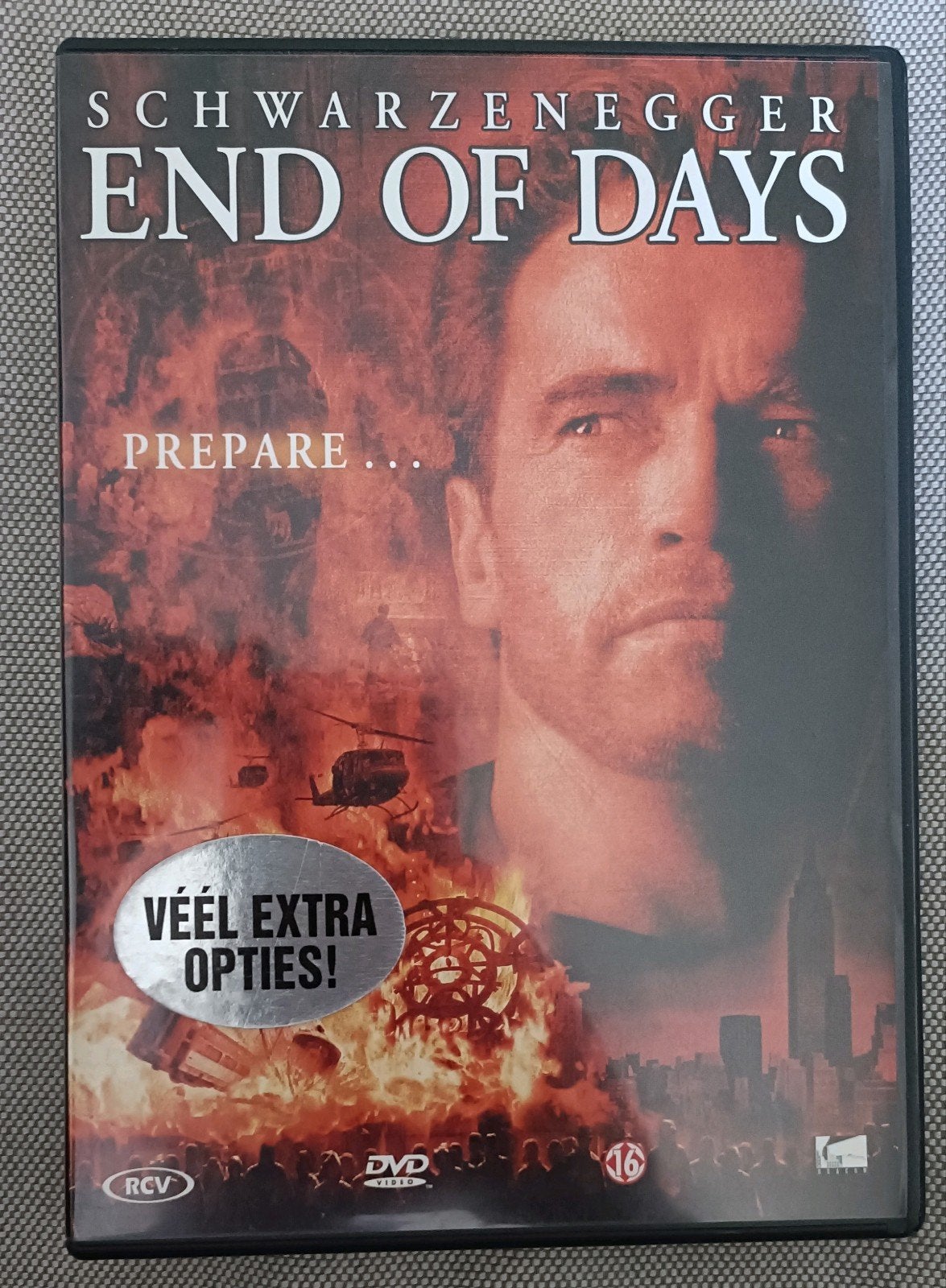 End of Days DVD - Actiethriller met Arnold Schwarzenegger, Cd's en Dvd's, Nederlands, Actiethriller, Ophalen of Verzenden, Gebruikt