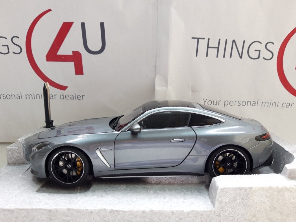 NZG 1:18 Mercedes-Benz AMG GT 63 4Matic+ 2024 selenite grey, Ophalen of Verzenden, Nieuw, Auto, Overige merken