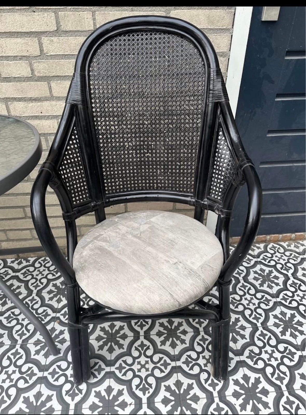 Zwarte rotan stoel met webbing, Ophalen, Gebruikt, Zwart, Riet of Rotan
