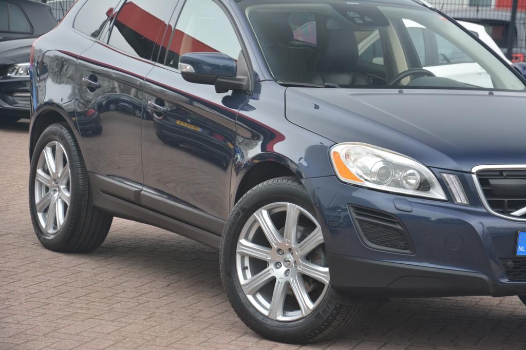 Volvo XC60 3.0 T6 AWD Summum | Navigatie | Panoramadak | Mem, Automaat, Euro 5, Gebruikt, 2953 cc