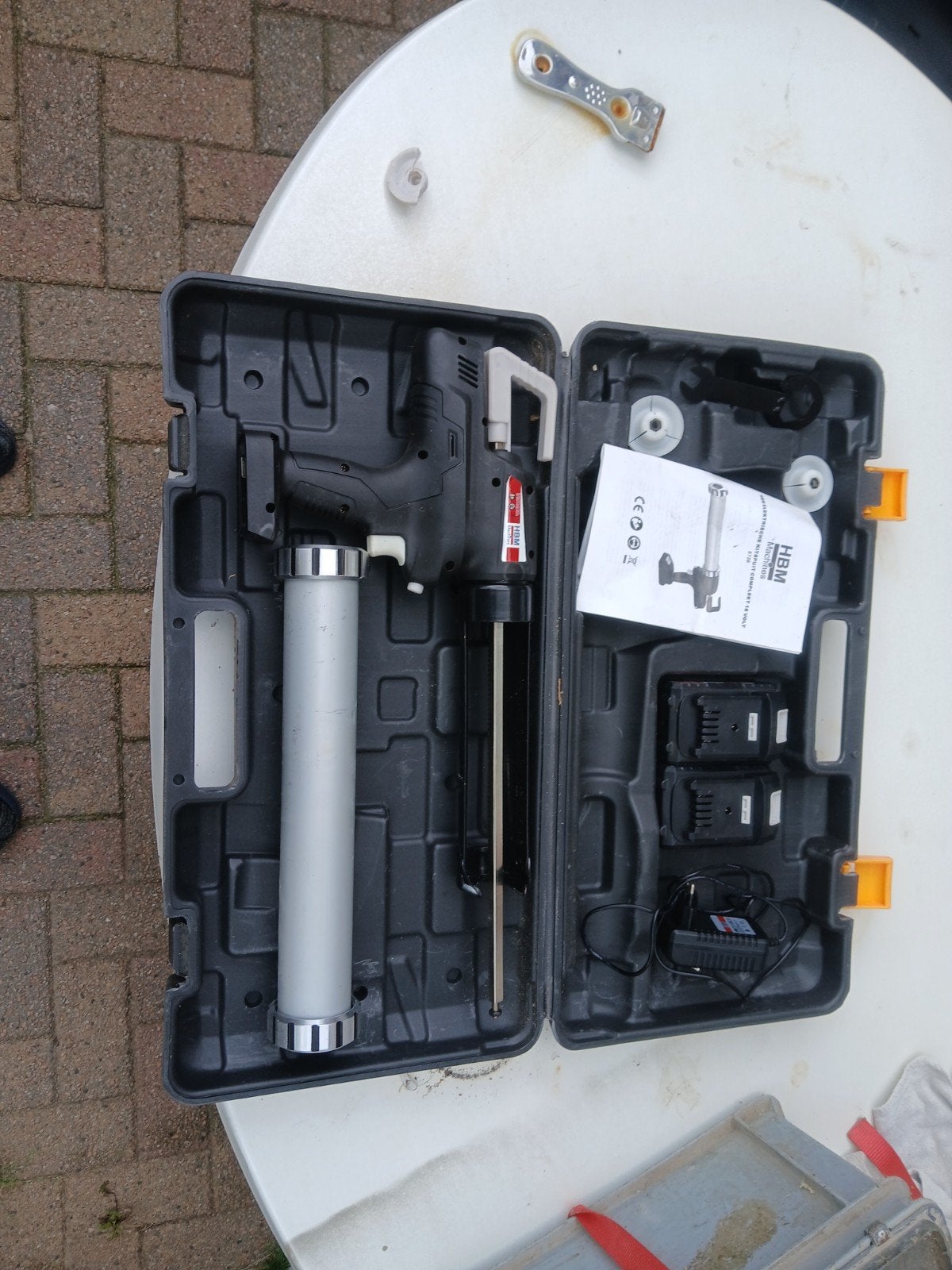 HBM Elektrische Kitspuit Compleet 18 Volt, Doe-het-zelf en Verbouw, Gereedschap | Handgereedschap, Ophalen, Gebruikt