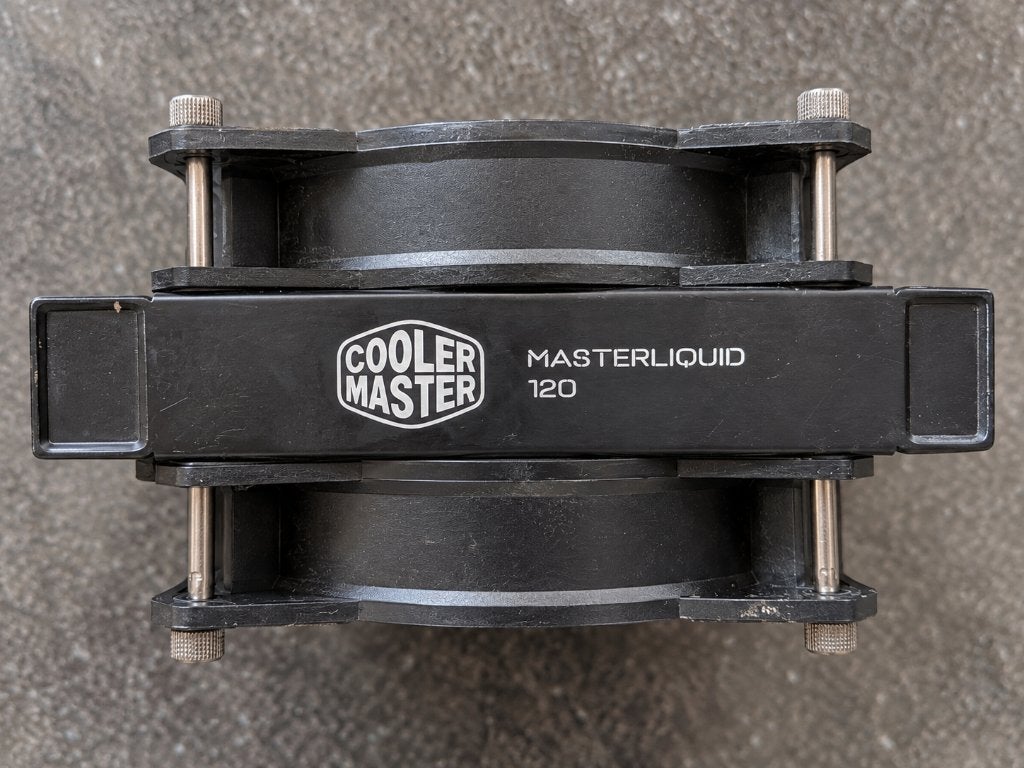 Cooler Master Masterliquid 120 CPU koeler, Computers en Software, Ophalen of Verzenden, Gebruikt, AMD, Universeel