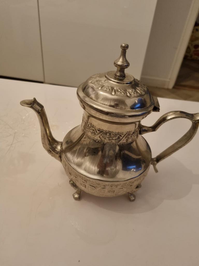 Antieke Marokkaanse theepot, verzilverd, Ophalen of Verzenden, Zilver