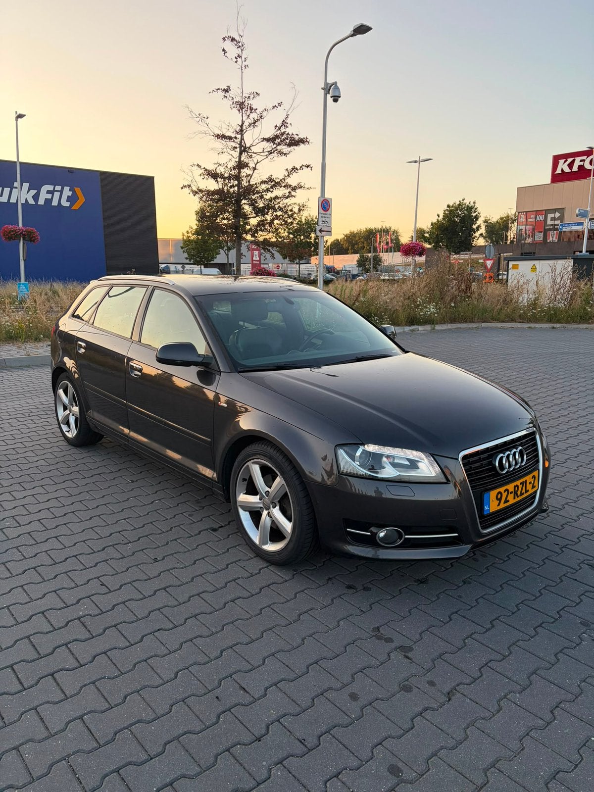 Audi A3 Sportback 1.4 TFSI ambition pro S-Line, Auto's, Voorwielaandrijving, Euro 5, 125 pk, Leder en Stof