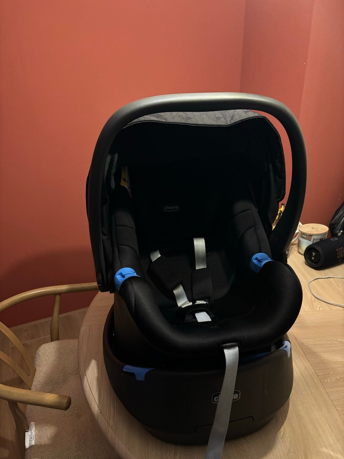 Chicco Autostoel met Base - Zwart, Ophalen, Gebruikt, Zijbescherming, Chicco