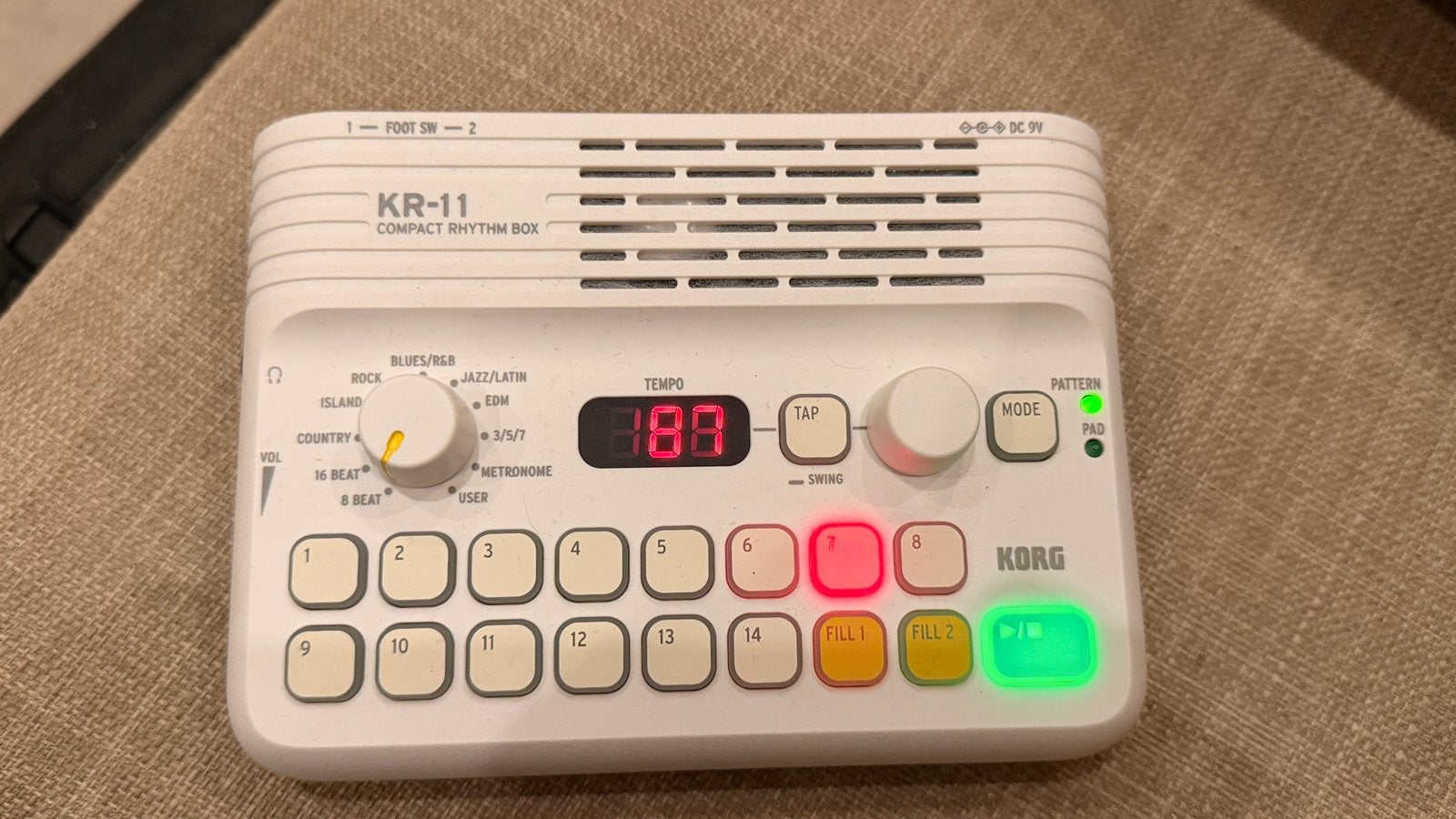 Korg KR-11 Compact Rhythm Box - Zo goed als nieuw, Muziek en Instrumenten, Ophalen of Verzenden, Zo goed als nieuw, Korg