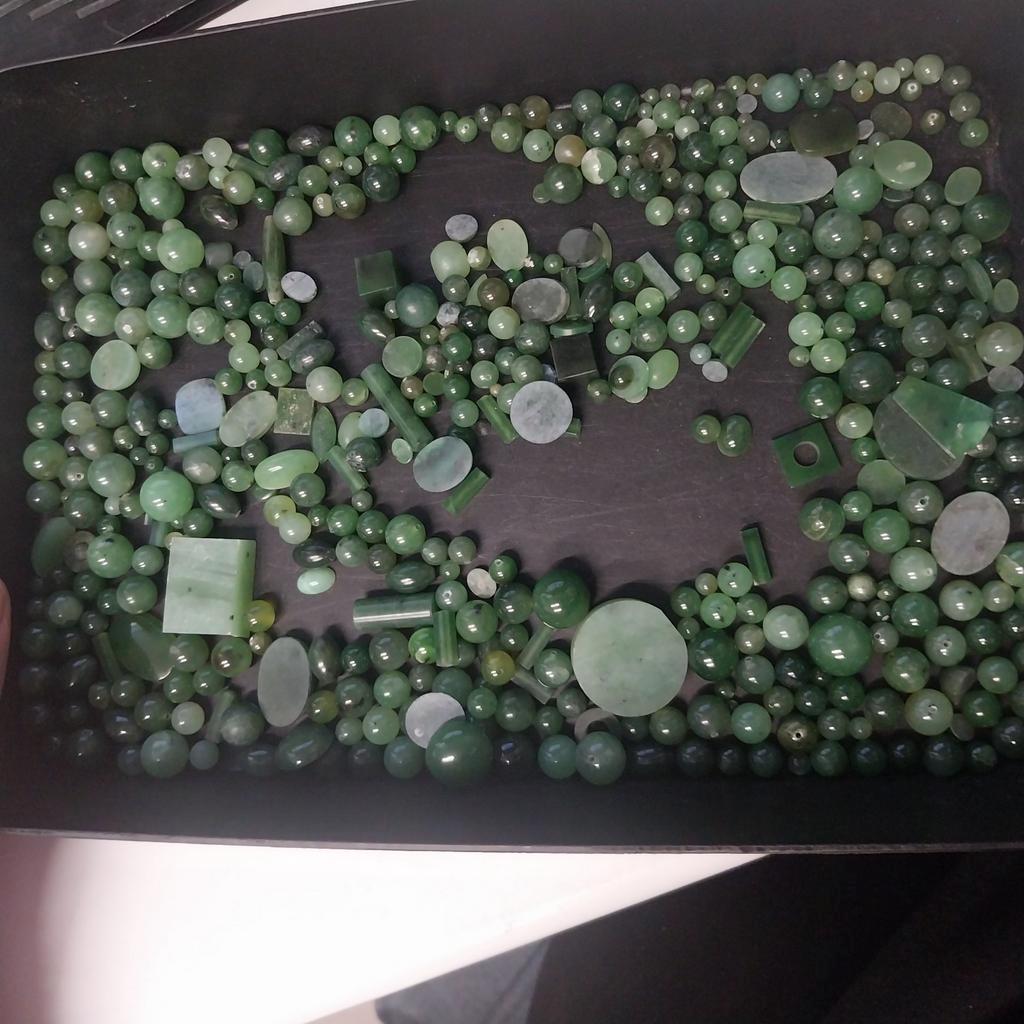 Partij echte jade kogels en cabochons, Ophalen of Verzenden, Nieuw