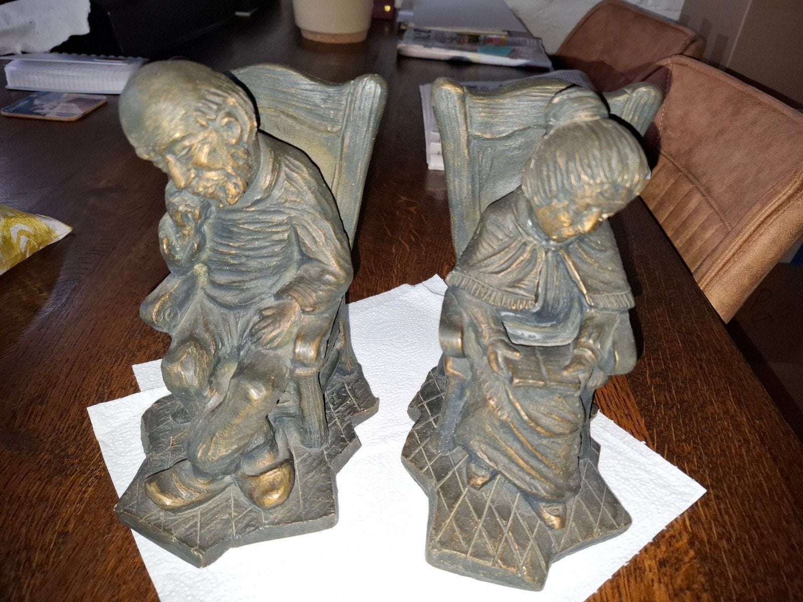 Boekensteunen lezende Opa en Oma, Ophalen of Verzenden